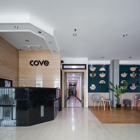 Cove Taman Aparthotel Jacarta Exterior foto