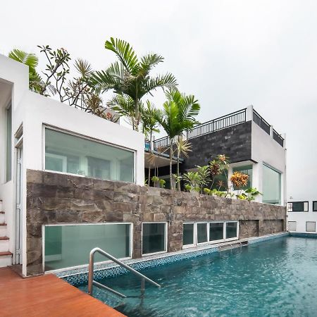 Cove Taman Aparthotel Jacarta Exterior foto