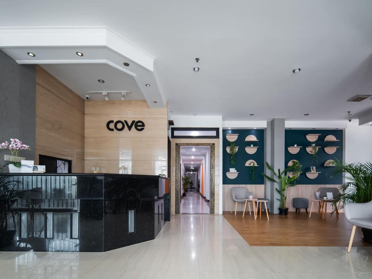 Cove Taman Aparthotel Jacarta Exterior foto