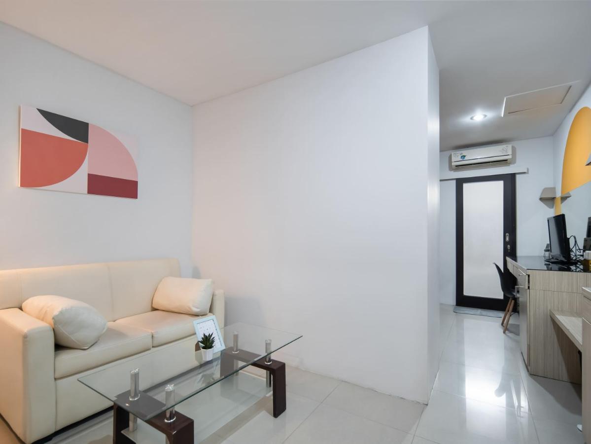 Cove Taman Aparthotel Jacarta Exterior foto